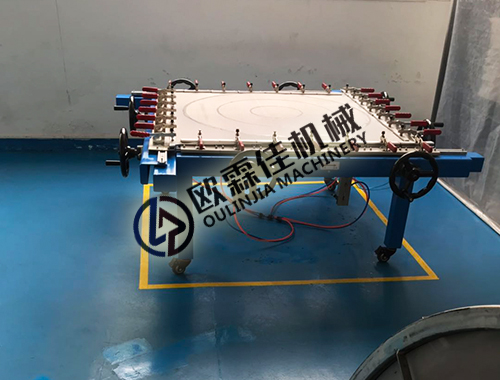 機(jī)械式繃網(wǎng)機(jī) 機(jī)械式繃網(wǎng)機(jī)